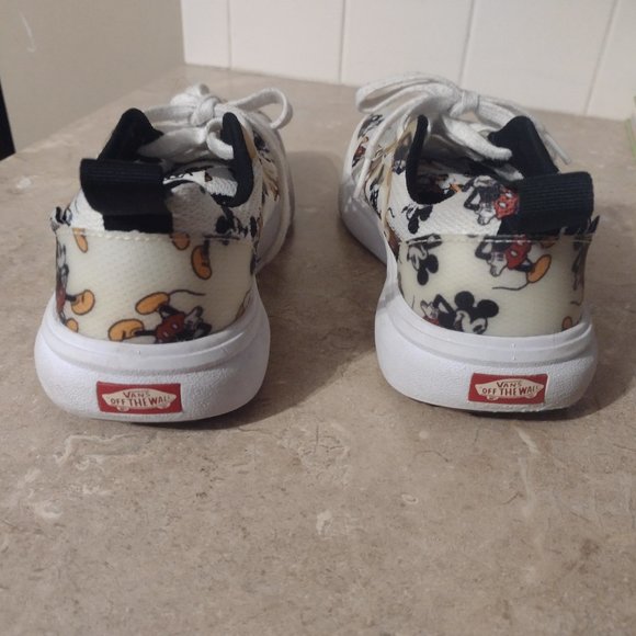 Vans X Disney Mickey Mouse Ultrarange Rapidweld Running Sneakers - Picture 2 of 3